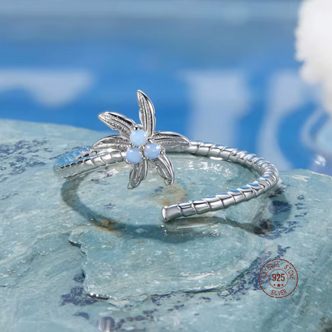 Ocean Palm Ring