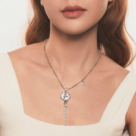 Mermaid Shell Throne Necklace